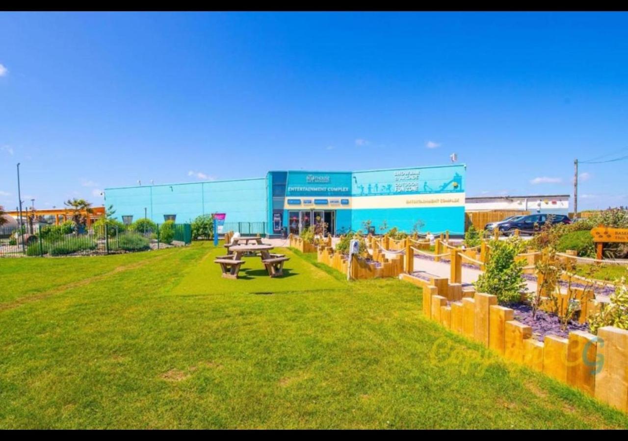 Mp768 - Camber Sands Holiday Park - Huge Lodge - Small Dog Friendly - Sleeps 8 Luaran gambar