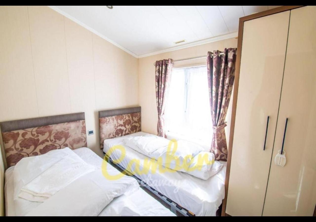 Mp768 - Camber Sands Holiday Park - Huge Lodge - Small Dog Friendly - Sleeps 8 Luaran gambar