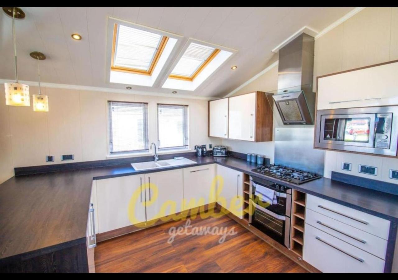 Mp768 - Camber Sands Holiday Park - Huge Lodge - Small Dog Friendly - Sleeps 8 Luaran gambar