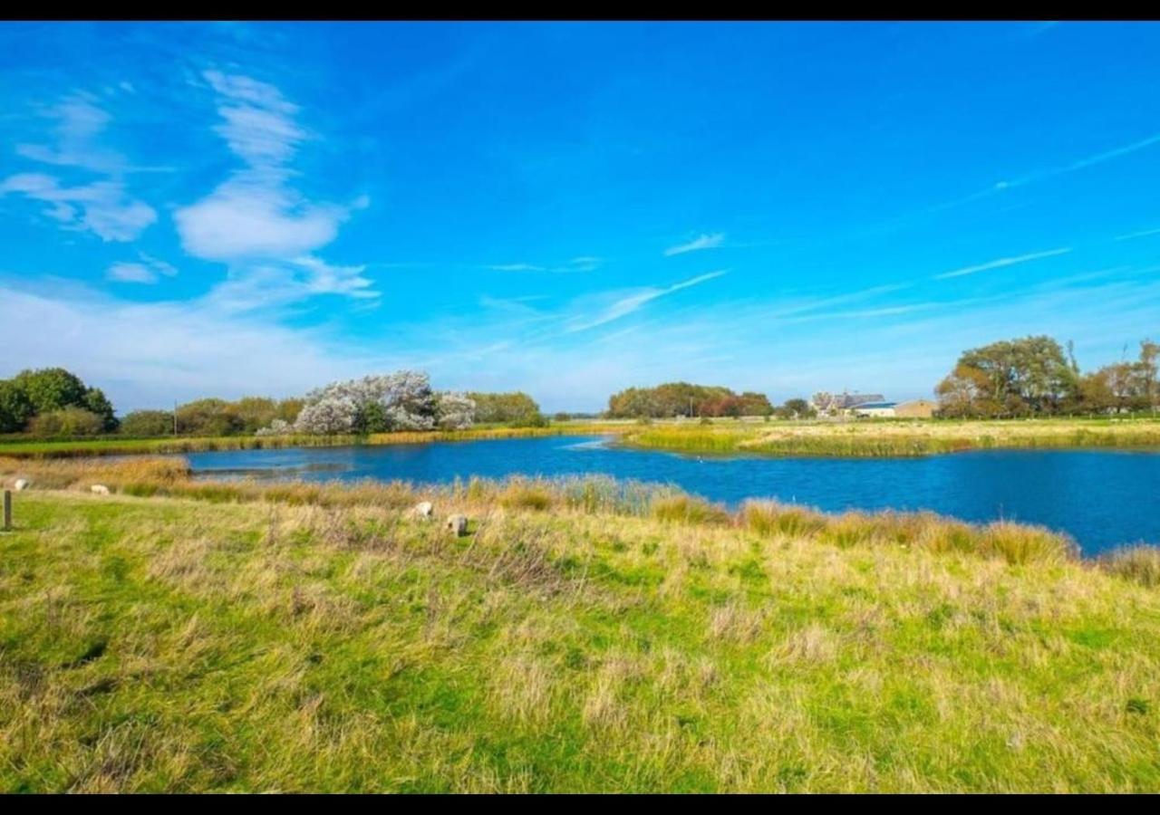 Mp768 - Camber Sands Holiday Park - Huge Lodge - Small Dog Friendly - Sleeps 8 Luaran gambar